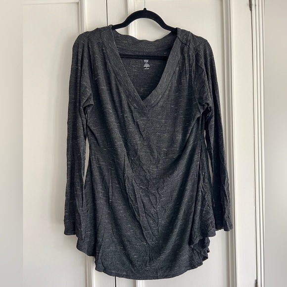 Old Navy Maternity. Long Sleeve V Neck Tunic. Size L - Picture 1 of 3